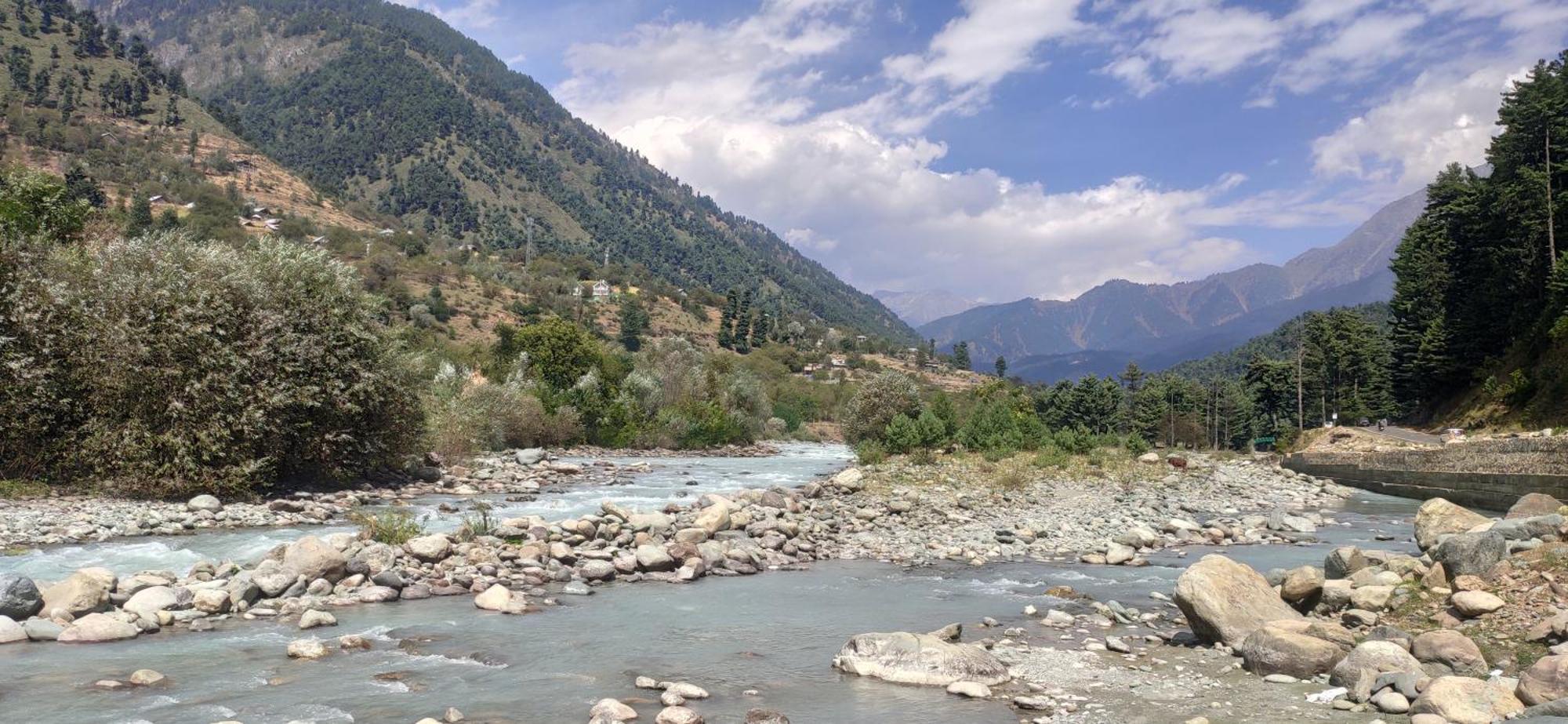 Dream River Resort Pahalgām Buitenkant foto